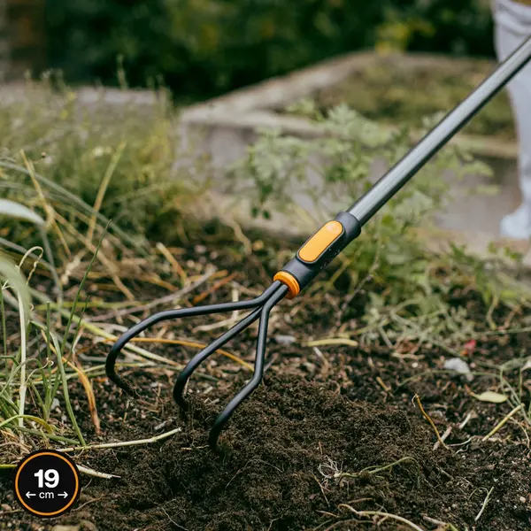 Cultivateur rotatif - OneClick - ameublir et aérer le sol - FISKARS