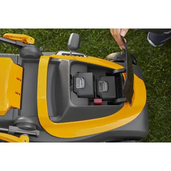 Tondeuse sans fil batterie 2Ah incluse - Collector 136e kit - 250 m² - largeur coupe 34 cm - jaune - Stiga
