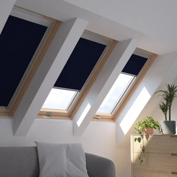 Store occultant pour fenêtre de toit bleu anti-UV avec profilés aluminium 78 x 98 cm