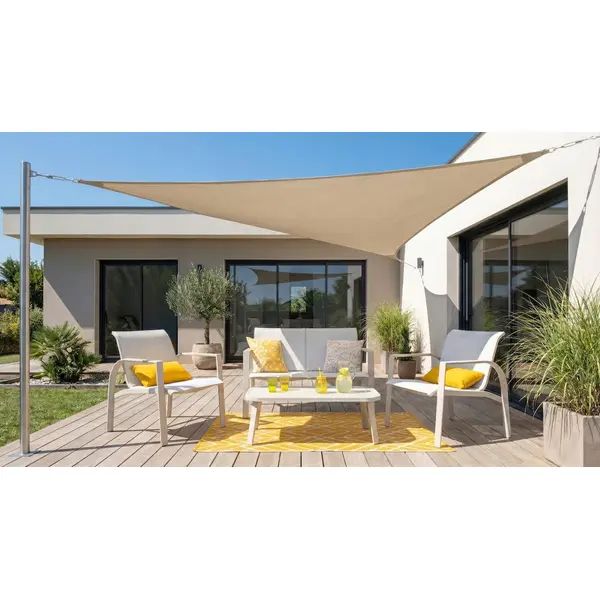 Voile d’ombrage triangulaire - Austral - 3,60 x 3,60 m - polyéthylène coloris sable protection UV 90 % - Jardiline