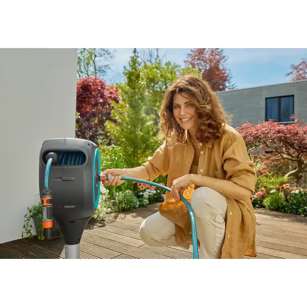 Dévidoir automatique pour terrasse RollUp S 15m - Bleu - GARDENA