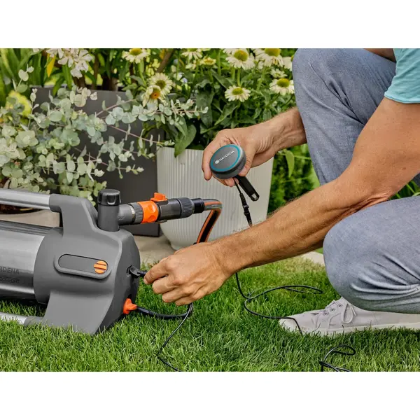 Pompe d'arrosage de surface 6300 SilentComfort - 1050 W, 6300 l/h, 4,9 bar - GARDENA