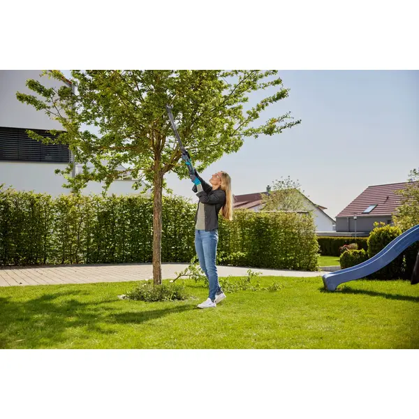 Coupe-branches EasyCut 110/18V P4A sur batterie - Coupe Ø 28 mm - L. 1140 mm - GARDENA