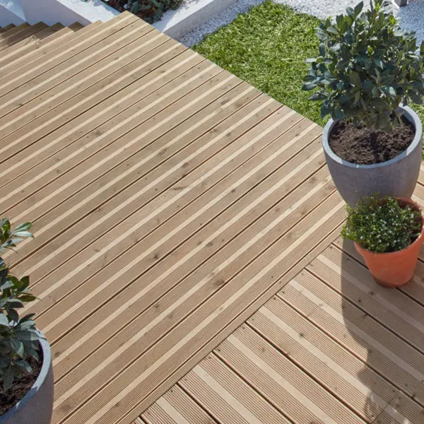 Lame épicéa 28x17,5x390 cm double face lisse et rainurée pour terrasse extérieur