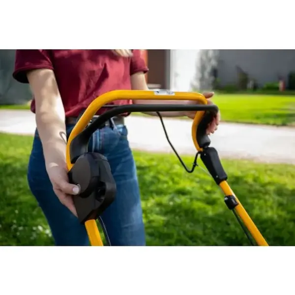 Tondeuse sans fil autopropulsée - Collector 48SAE kit - largeur coupe 48 cm - batterie et chargeur inclus - jaune - Stiga