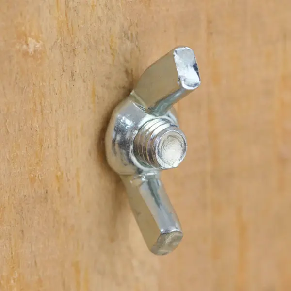 Boite de 2 kg d'écrous à oreilles tête Ø4 mm en acier