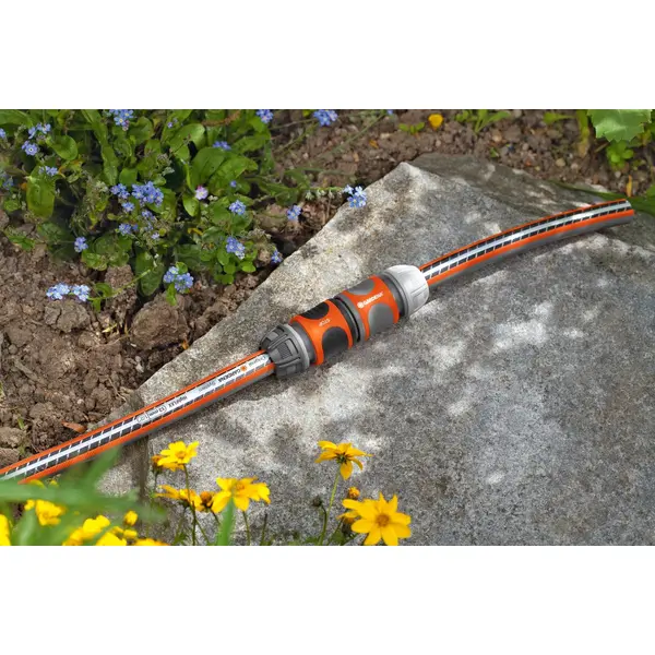 Connecteur pour raccorder 2 tuyaux - GARDENA