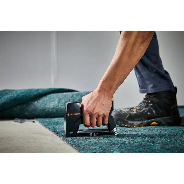 Agrafeuse pour travaux lourds