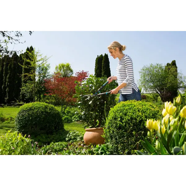 Cisaille à Haies EasyCut - lames ondulées anti-adhérentes - poignées ergonomiques - coupe : 23 cm - GARDENA