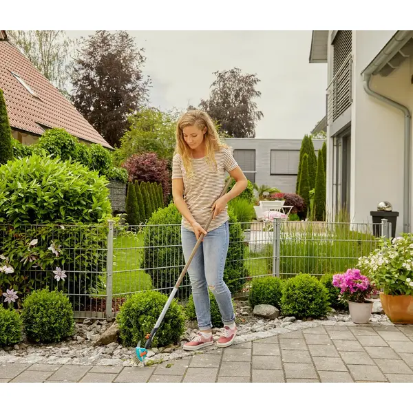 Désherbeur allées et terrasses 3en1 combisystem - GARDENA
