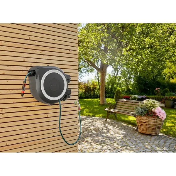 Dévidoir automatique mural RollUp M/L 25 m - GARDENA