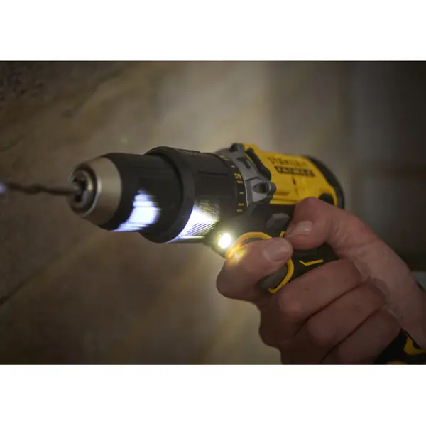 Perceuse à percussion SFMCD715D2K-QW 2 x 2 Ah 18 V STANLEY FATMAX