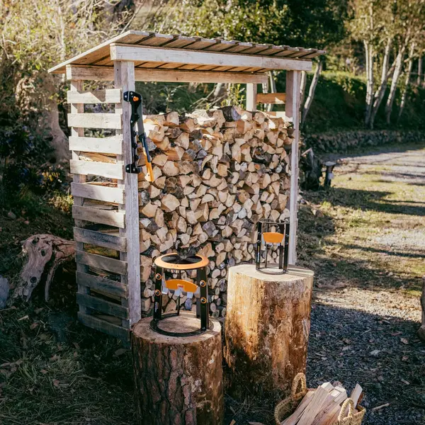 Support mural - X-Series 1079158 - fixation pour appareil à bois d’allumage - FISKARS