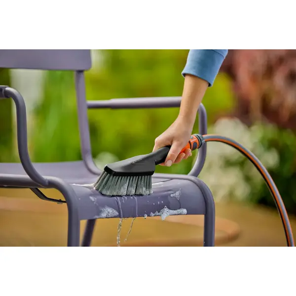 Kit brosse de lavage à main S souple avec raccordement - GARDENA