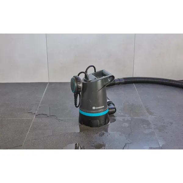 Pompe d’évacuation pour eaux claires 20000 BASIC - 20 000 l/h - Résidu 1 mm - Flotteur intégré - GARDENA