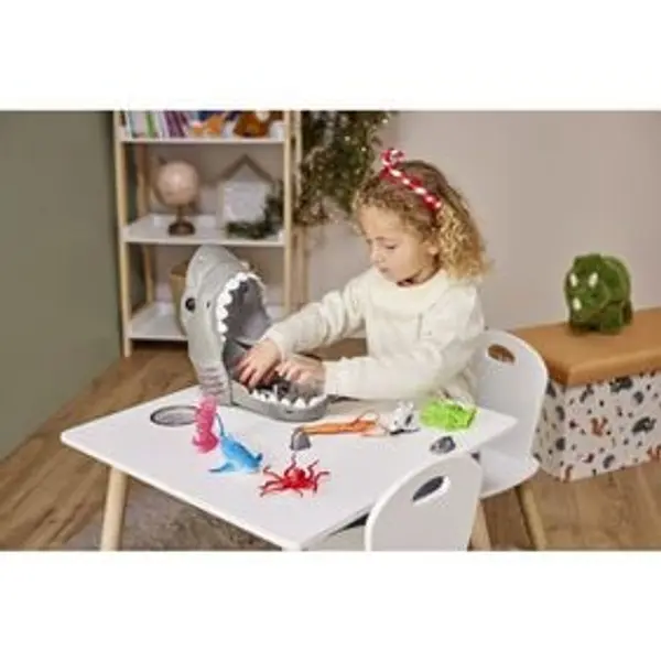Tête de requin + 20 figurines