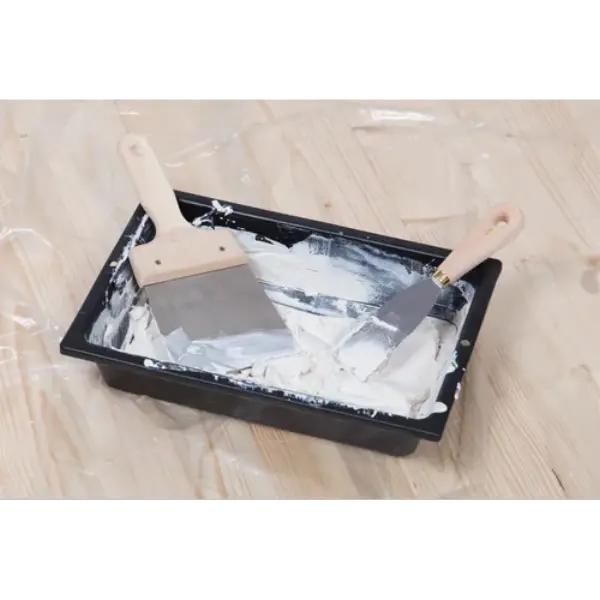 Couteau à enduire lame acier manche bois