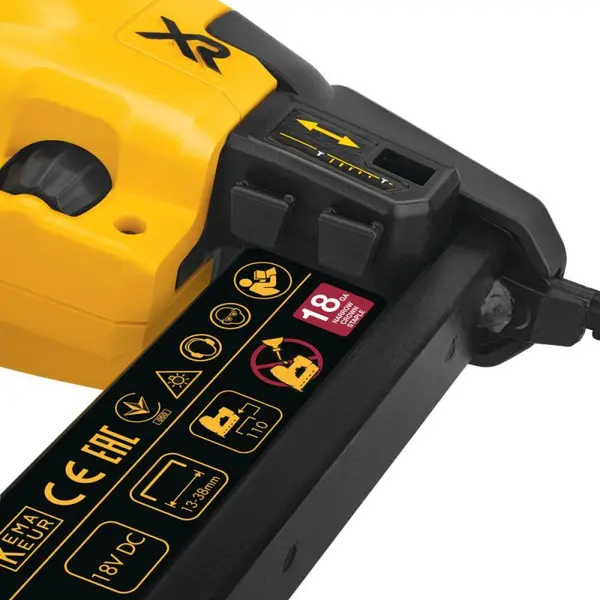 DEWALT Agrafeuse sans fil 18V XR 18Ga 12 à 38 mm Solo - DCN681N