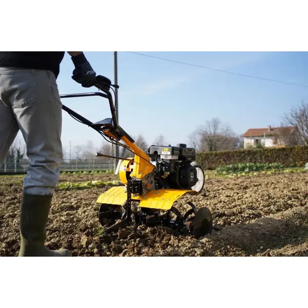 Motobineuse thermique - SRC 685 RG - 182 cm³ - largeur de travail 85 cm - profondeur 15 cm - 2 vitesses avant, 1 arrière - Stiga