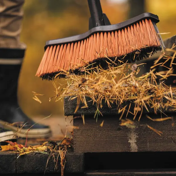 Balai Multi-usages - Solid M - FISKARS