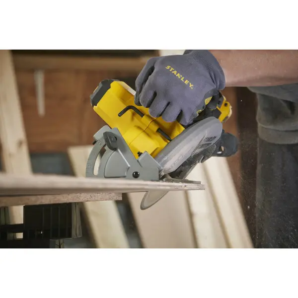 Scie circulaire sur batterie SFMCS500M2K-QW 18 V 4 Ah STANLEY FATMAX