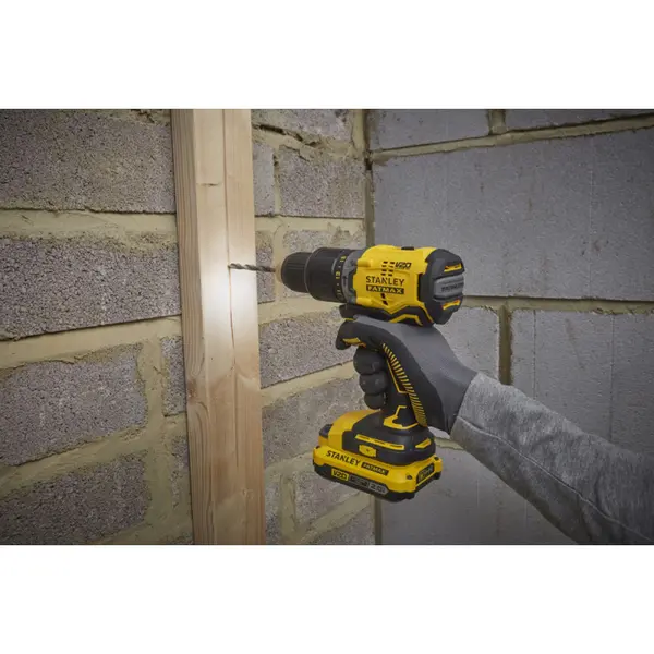 Perceuse à percussion SFMCD715D2K-QW 2 x 2 Ah 18 V STANLEY FATMAX
