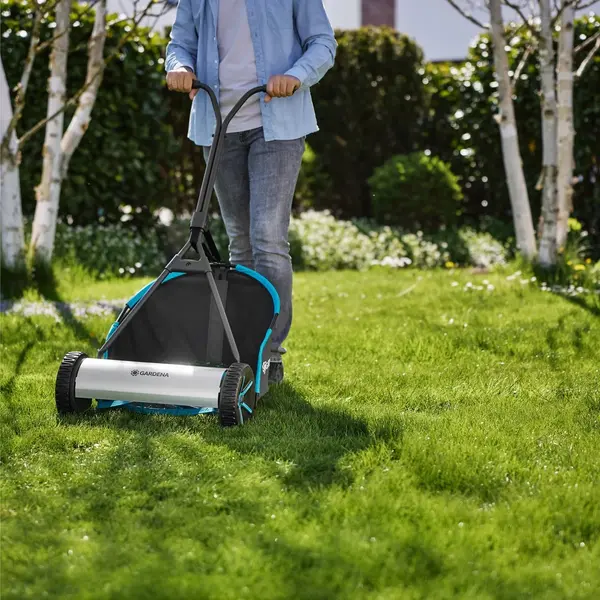 Tondeuse manuelle - 400 Comfort Plus - Largeur de coupe 40 cm - Jusqu’à 250 m² - GARDENA