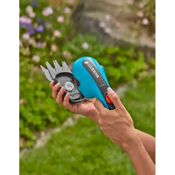 Cisaille à gazon ClassicCut Li - Coupe 8 cm - GARDENA