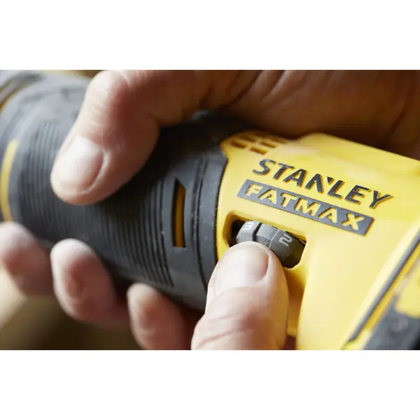 Outil multi-fonctions sur batterie SFMCE500B-XJ 18 V STANLEY FATMAX