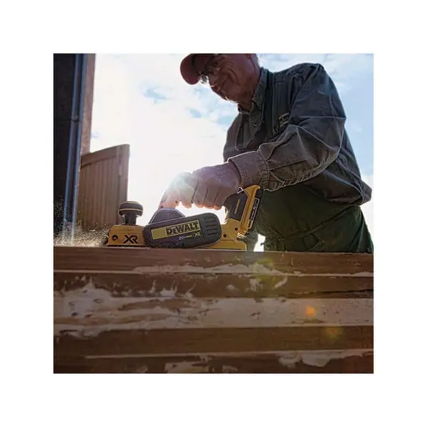 DEWALT Rabot sans fil 18V XR 82 mm Solo en TSTAK - DCP580NT