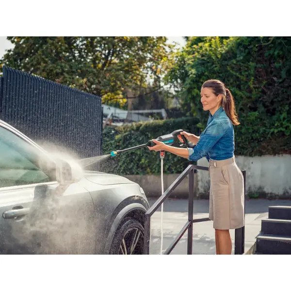 Nettoyeur moyenne pression AquaClean 24/18V P4A sans batterie - GARDENA