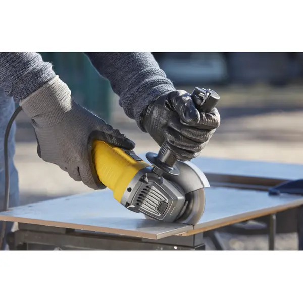 Meuleuse d'angle électrique FMEG220-QS 850 W STANLEY FATMAX