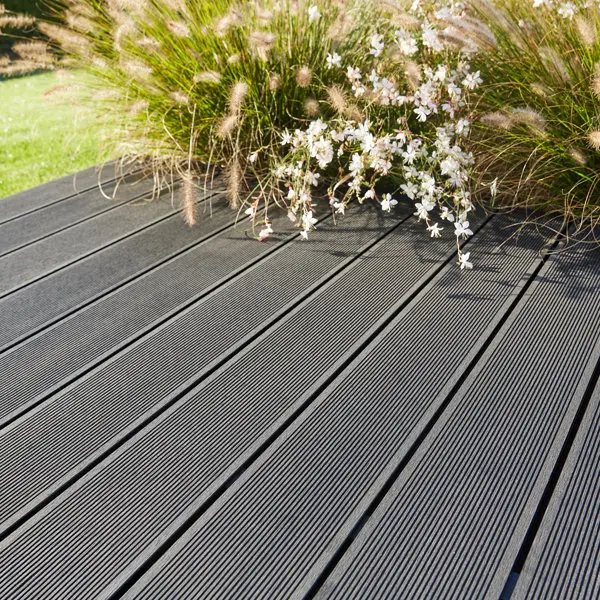 Lame de terrasse composite gris réversibles à clipser L. 220 x l. 14,5 x Ep. 2,1 cm