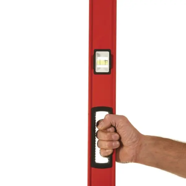 Niveau tubulaire BACKBONE 2 m MILWAUKEE 4932459072